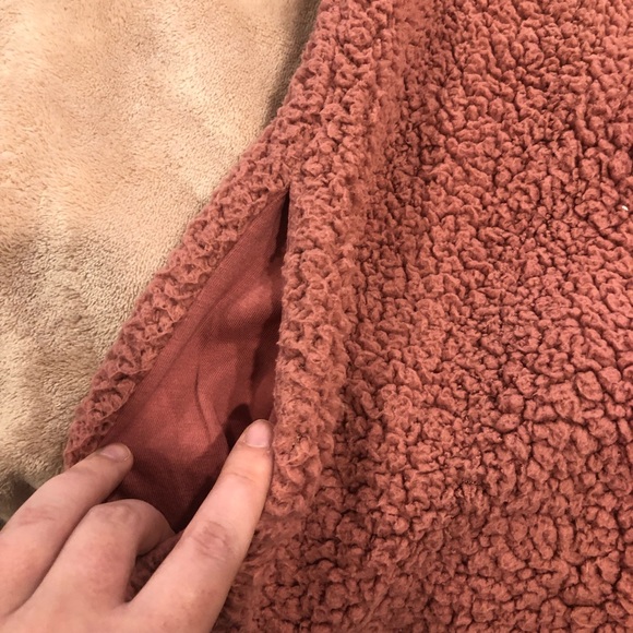 SOLD VS PINK // Sherpa Pull Over {Blush} - Picture 5 of 5